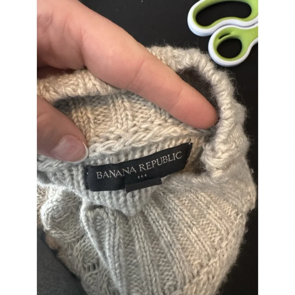Banana Republic Factory Cable Knit Women's Beige Sweater XS‎ Open Knit Soft